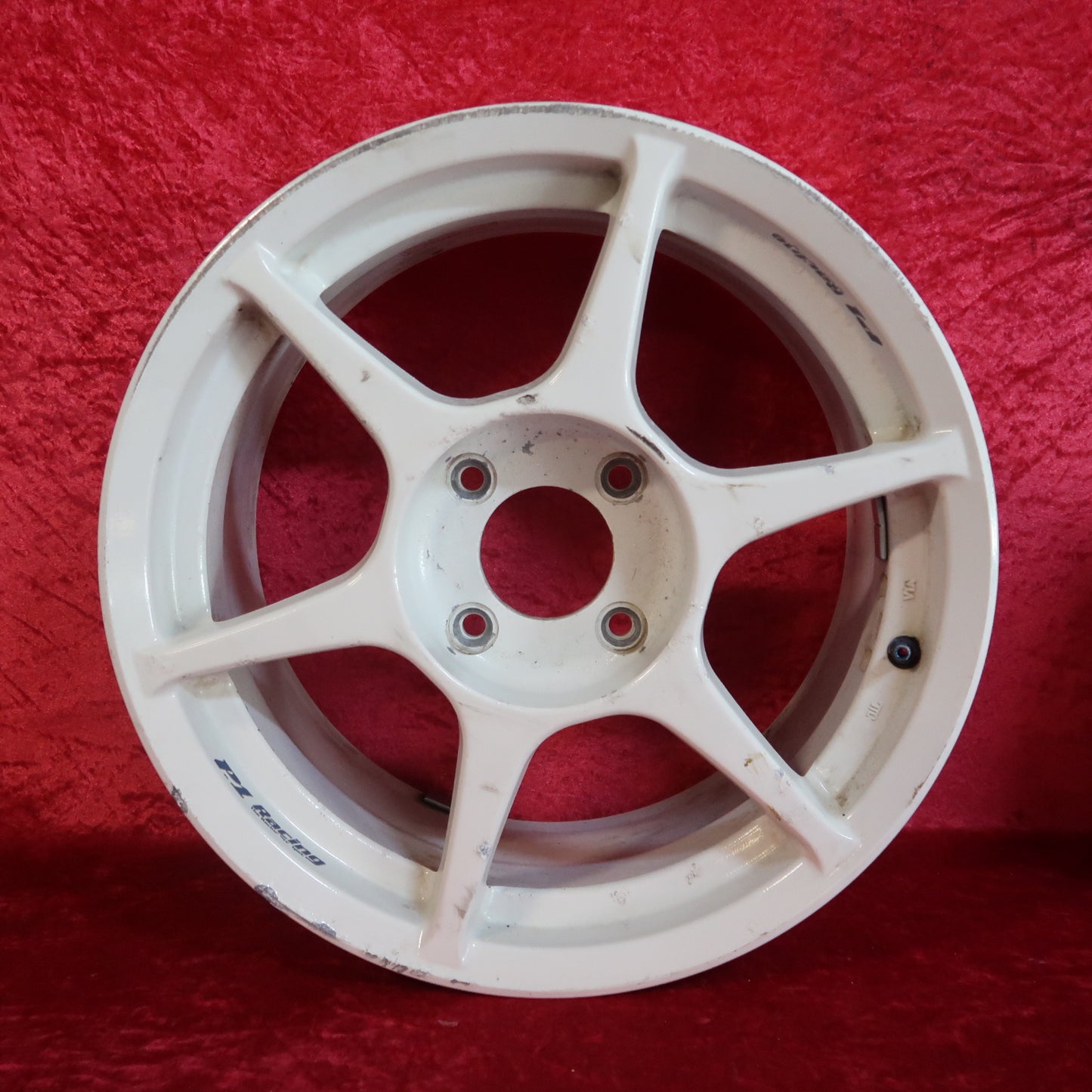 Buddy Club P1 16x8.5j/7.5j +32 4x114.3