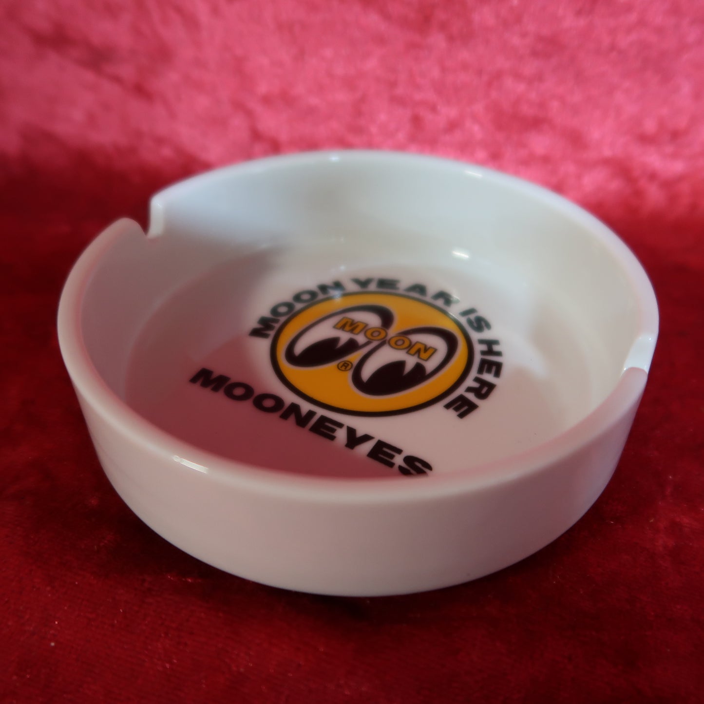 Moon Eyes ash tray