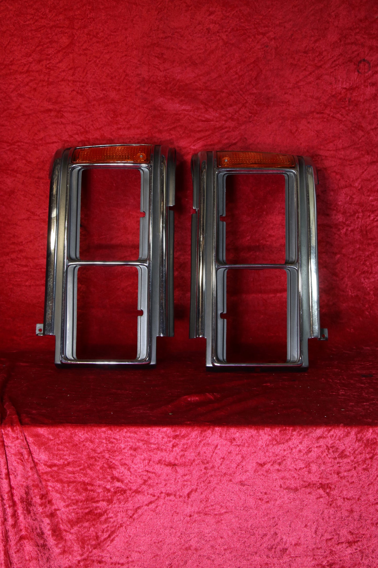 HJ61 LAND CRUISER GRILL AND HEAD LIGHT SURROUND'S