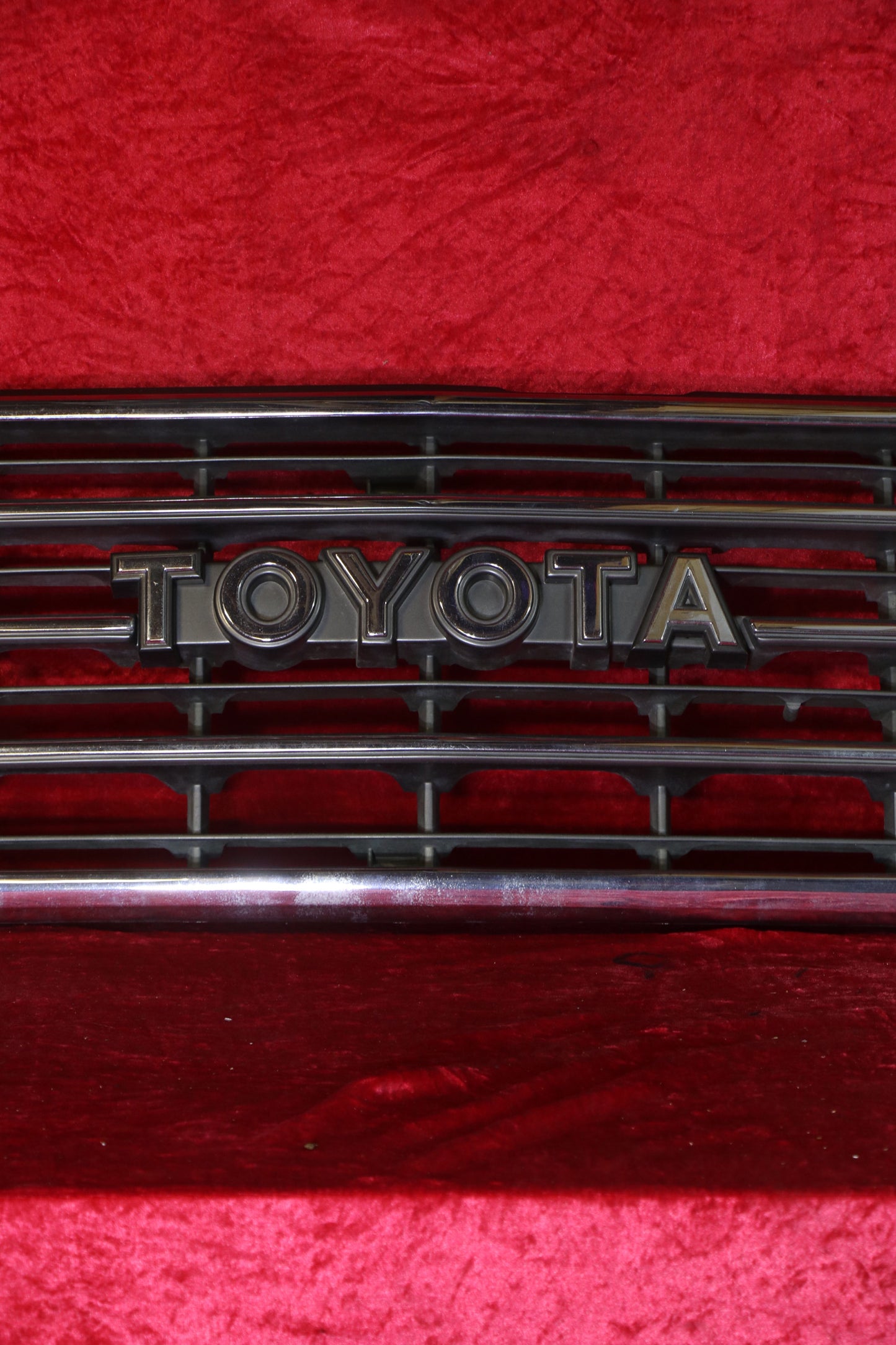 HJ61 LAND CRUISER GRILL AND HEAD LIGHT SURROUND'S