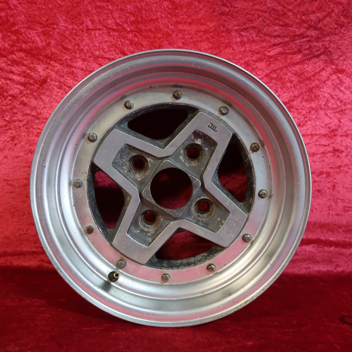 ENKEI APACHE 13x6j -5 4x114.3